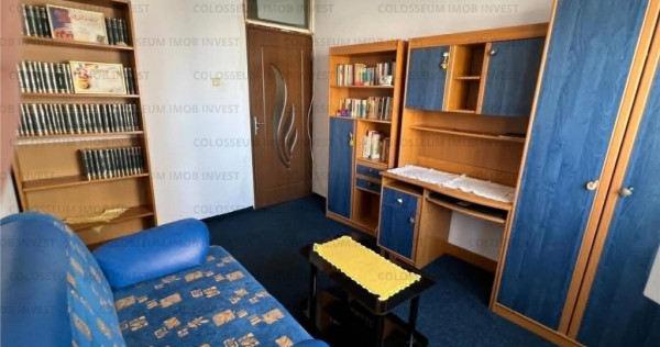 Apartament cu 4 cameresi 2 bai, decomandat - zona Racadau.