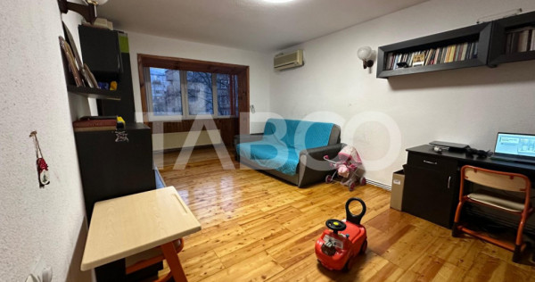 Apartament 3 camere mobilat utilat 70 mpu zona Turnisor Sibi