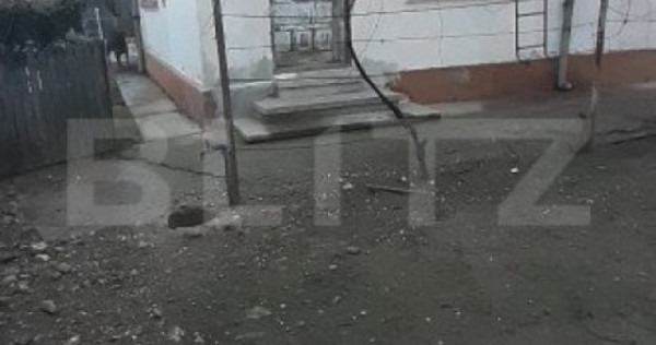 Casa de vanzare, cu 5 camere, 112 mp, Gaesti