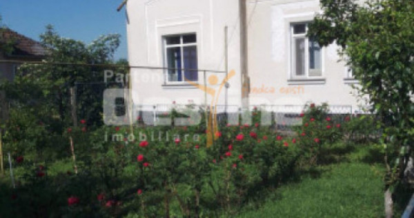 Casa de vanzare in Calan