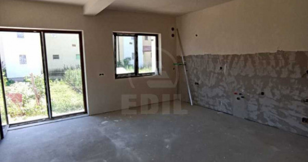 De vanzare casa 5 camere