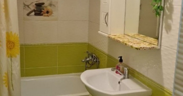 Apartament cu 2 camera in zona Triaj