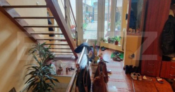 Casa in Centru Civic 4 camere , D +P+ E , PLUS SPATIU COMERC