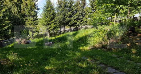 Cabana de vanzare, cu 4 camere, 100 mp, zona Piatra Fantanel