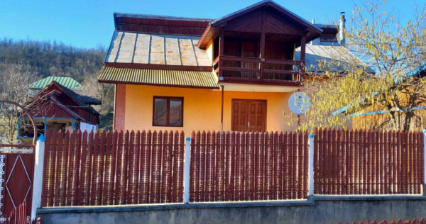 Casa situata în Stejari - Balosani