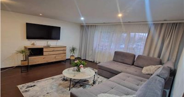 Apartament cu 2 camere, decomandat - zona Racadau