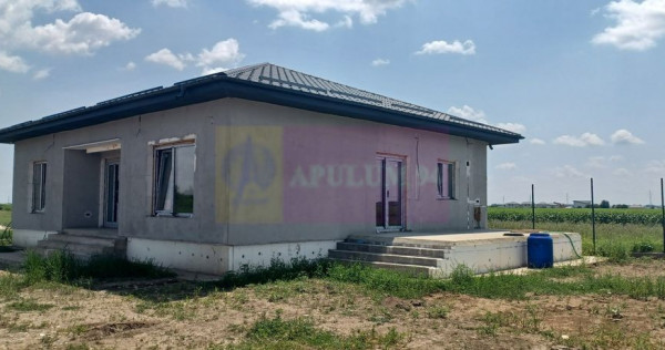 Casă nouă parter, 4 camere, curte 400mp, Săbăreni