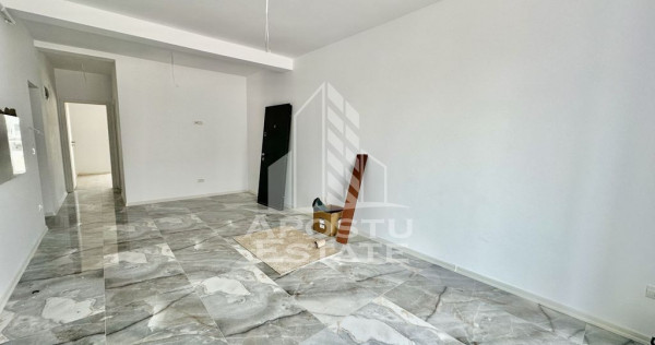 Apartament cu 2 camere, open space, etaj 1, zona Planetelor