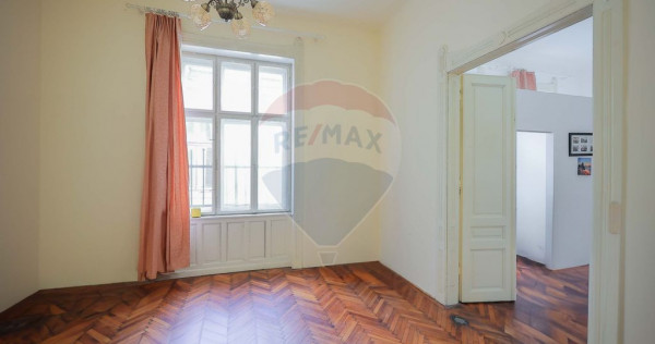 Casă de V&acirc;nzare cu 4 camere, Ultracentral - Cuza Vodă