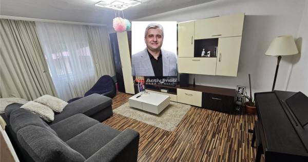 Resita, 4 Cam. Dec., Et. 2, Micro 4