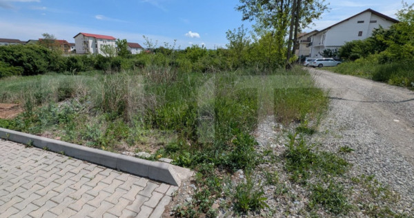 Teren intravilan de vanzare, 1000mp, zona Cetate