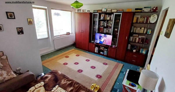 Garsoniera cocheta, zona Gr.Ureche- Darmanesti