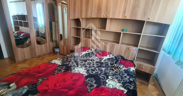 Apartament cu 3 camere, decomandat, Complexul Studențesc