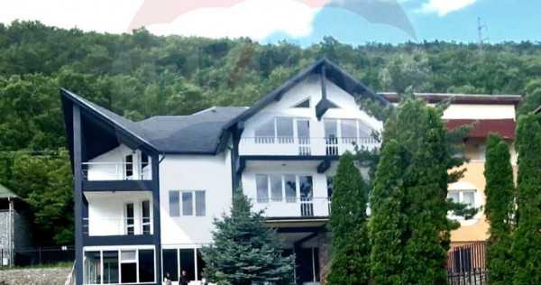 Pensiune Eselnita / 16 camere / Teren - 1448 mp / Ponton