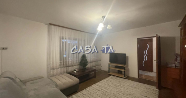 Apartament 3 Camere, Etaj 7/8(cu lift), Strada Unirii - Ultr