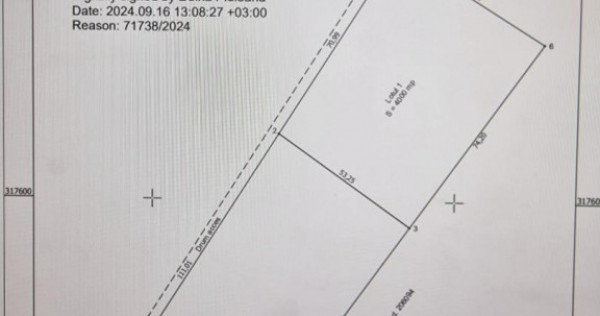 Teren de 5.510 mp în sector 4