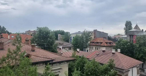 Resedinta cu 5 camere in centrul Bucurestiului