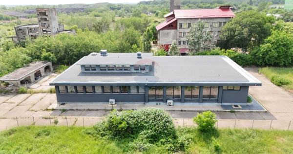 Hală industrială Clasa A, 895 mp + teren 2.880 mp, Ploi...