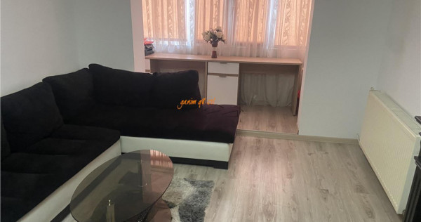 Apartament 4 camere , zona Piata Moldovei -Scoala nr 2 , dec