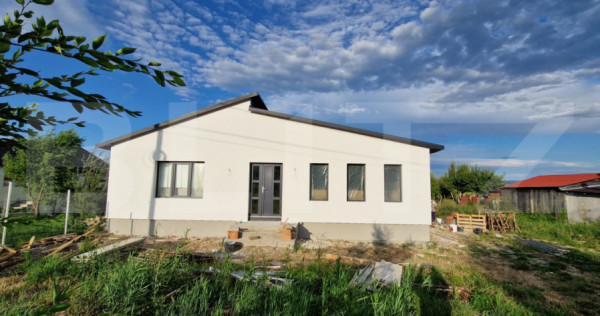 Casa parter, 120 mp, teren 1000 mp, la 25 km de orasul Bistr