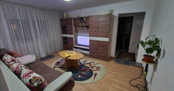 Apartament 3 camere, 2 bai Centrul Civic