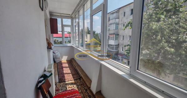Apartament 3 camere, de &Icirc;nchiriat &ndash; Spațios, Curat ș...