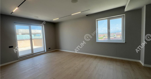 Penthouse cu 3 camere 2 bai si 2 terase zona Calea Surii Mic