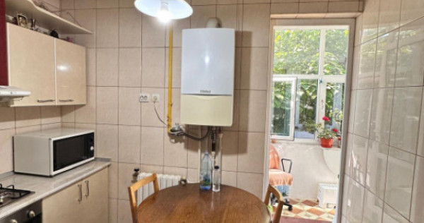 Apartament 3 camere zona Cazino-Comandament Constanța