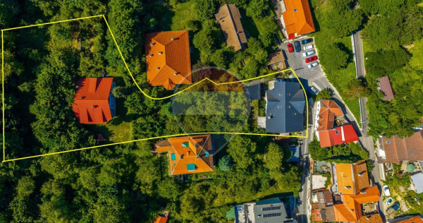 V&acirc;nzare 2 construcții, teren 3140 mp, &icirc;n Centrul Istor...