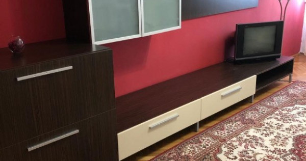 1 camera in zona Girocului