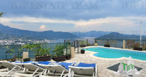 Vila de in Herceg-Novi Muntenegru