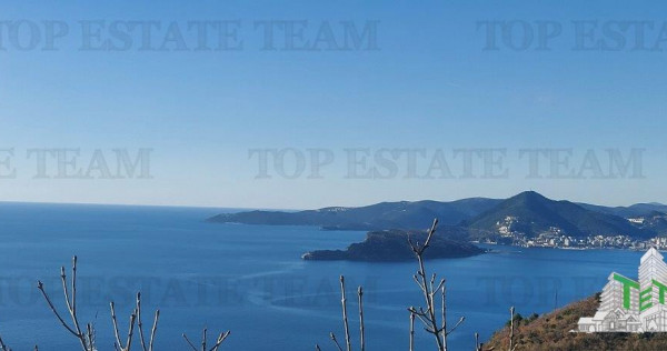 Teren de in Budva Muntenegru