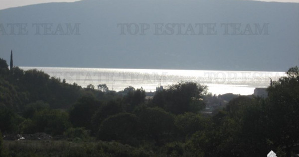 Teren de in Herceg-Novi Muntenegru