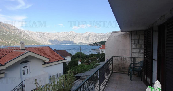 Casa de in Kotor Muntenegru