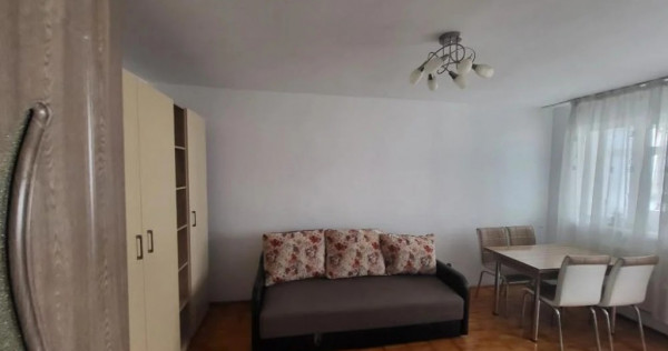 1 camera in zona Medicinei