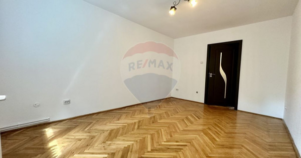 Apartament cu 3 camere de vanzare in Manastur!