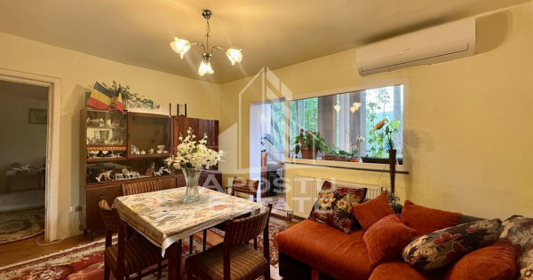 Apartament 3 camere, 2 bai, etaj intermediar, Complexul S...