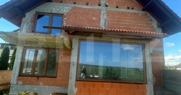 Casa pretabila pensiune/hotel , la rosu, Radauti