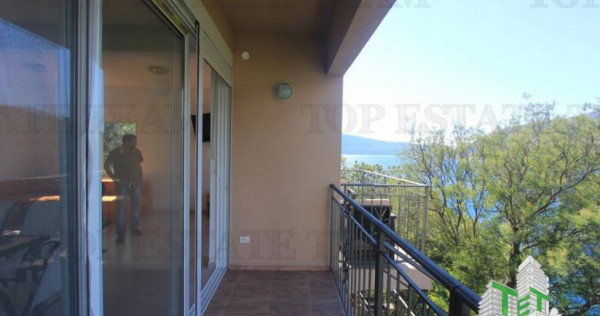 Vila de in Tivat Muntenegru