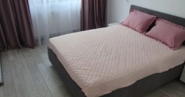 3 camere in zona Soarelui