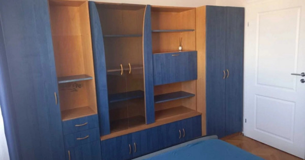 1 camera in zona Lipovei