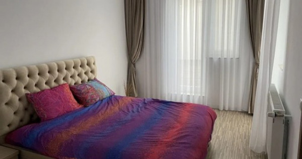 3 camere in zona Girocului