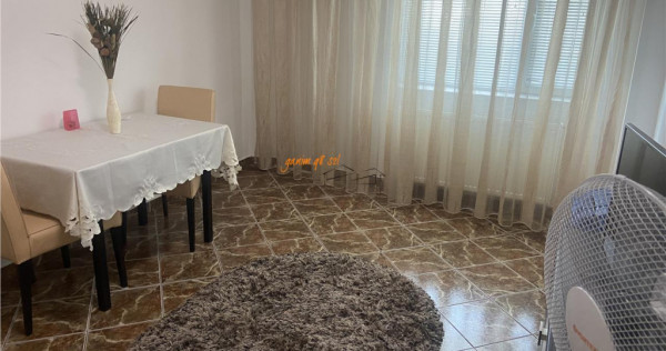 Apartament 3 camere , zona centrala -Inspectoratul Scolar ,d