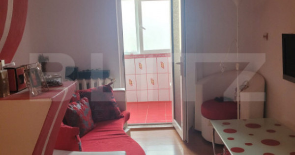 Apartament de vanzare, cu 3 camere, 70 mp, zona Revolutiei