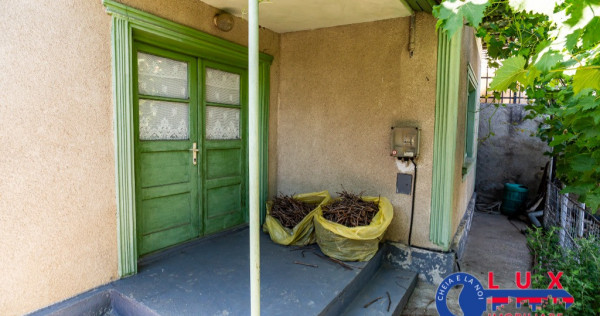 ID 6705 – CASĂ de vanzare *STRADA PĂCII