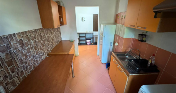 Apartament 2 camere, parter, zona Garii / Barsei, mobilat si