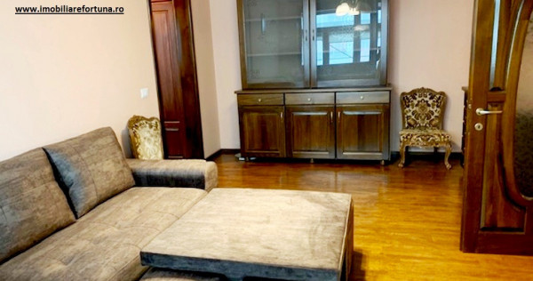 Apartament 3camere echipat, boxa,loc parcare,Ultracentral-zona Sc.nr.3
