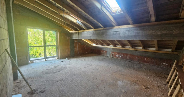 Garsoniera bloc boutique cu balcon zona Uverturii-Lacul Mori