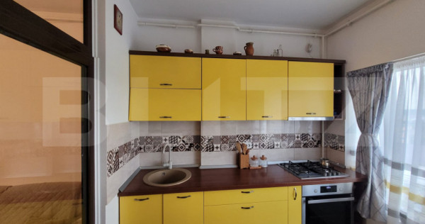 Apartament de vanzare, cu 3 camere, 66 mp, boxa+parcare, zon