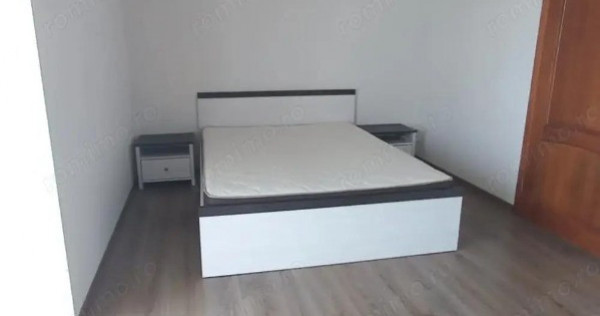 Garsoniera in zona Izvor